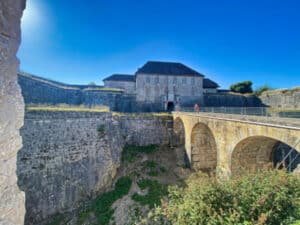 Un été à la Citadelle de Besançon : entre secrets, histoire et ateliers pour petits bâtisseurs