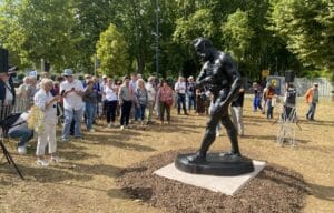 Victor Hugo debout, nu et libre : Rodin entre enfin à Besançon